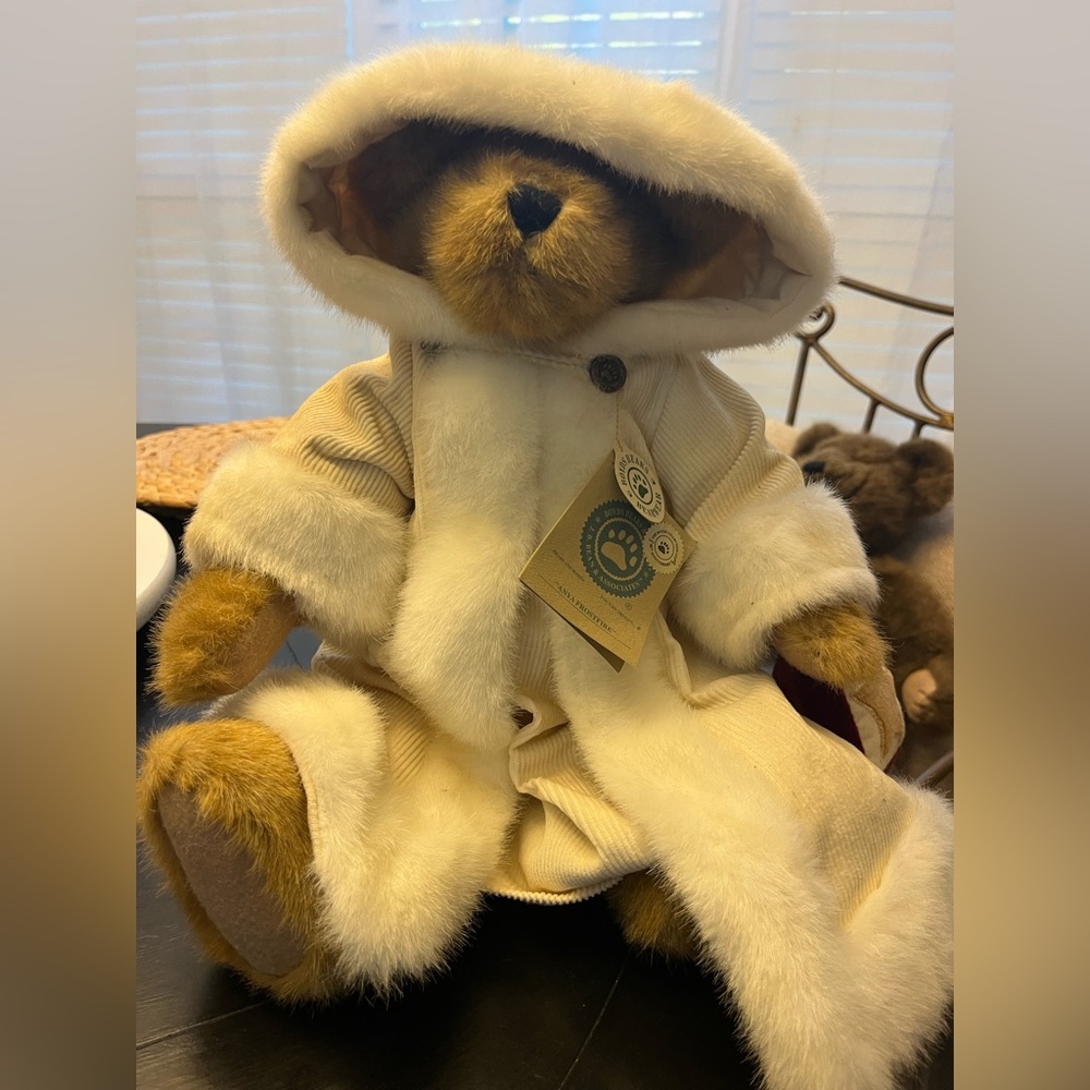 Boyds Bear Anya Frostfire